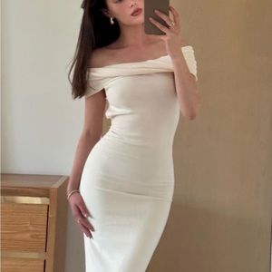 NWT Meshki TERESE Off Shoulder Knit Maxi Dress - Cream